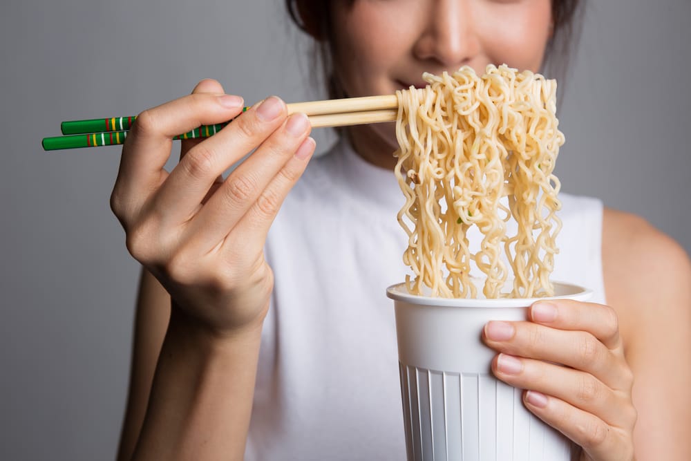 Efek Samping Ibu Hamil Makan Mie Instan Menurut Medis