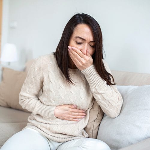 8 Cara Mengatasi Mual saat Hamil Muda yang Penting untuk Diketahui