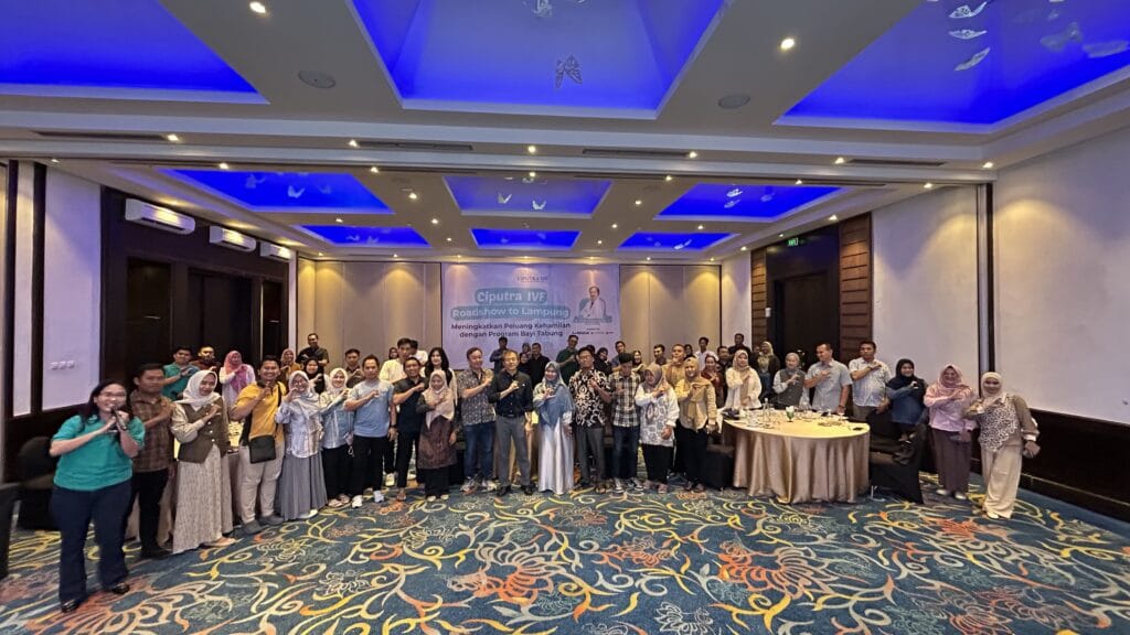dokter adrian dan peserta fertility talk lampung